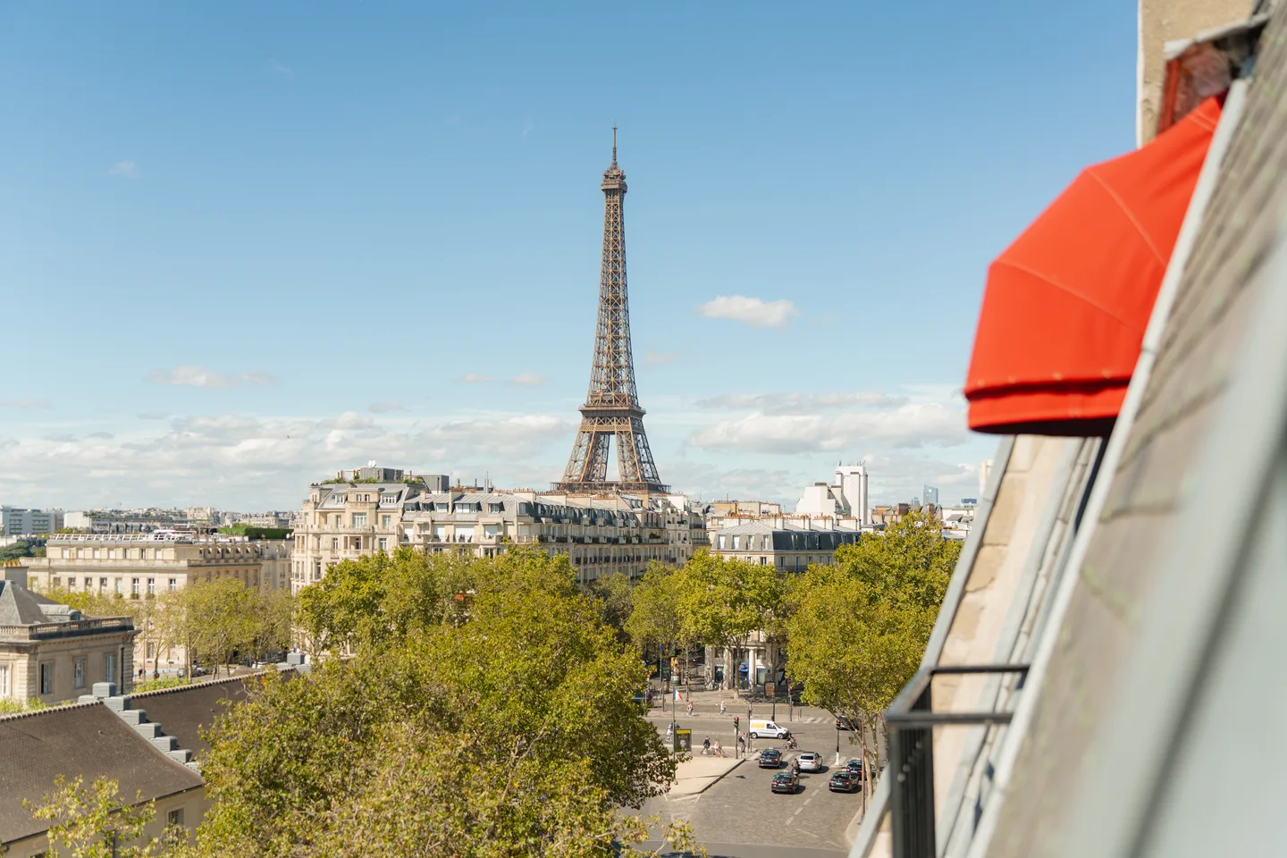 View — Junior Suite with View — Derby Eiffel Hotel, 7th arrondissement - Invalides